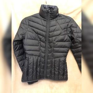 Women’s Athleta Down Light Puffer Jacket
